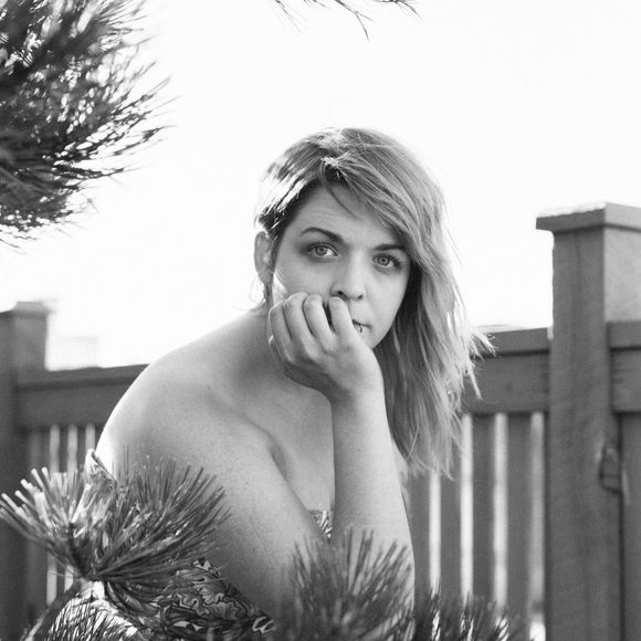 Meet your Posher, Jocelyn - Picture 1 of 1